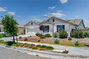 9019 Black Thorn St, Jurupa Valley, CA 92509 - Photo 4