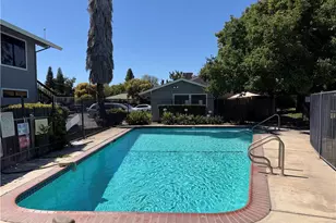 1326 Oak Terrace Ct, Sacramento, CA 95825 - Photo 12