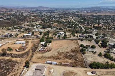 33521 Daily Road, Menifee, CA 92584 - Photo 12