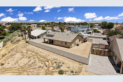 13722 Greenwood, Victorville, CA 92395 - Photo 20