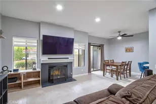 926 Lupine Hills Dr, Vista, CA 92081 - Photo 2