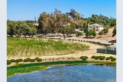 2424 Gird Road, Fallbrook, CA 92028 - Photo 2