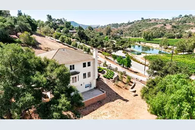 2424 Gird Road, Fallbrook, CA 92028 - Photo 1
