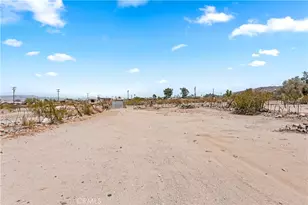 7379 Utah, 29 Palms MCB, CA 92277 - Photo 18