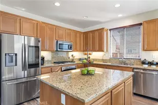 32735 Newham Ct, Winchester, CA 92596 - Photo 14