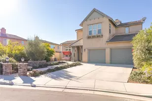 32735 Newham Ct, Winchester, CA 92596 - Photo 4