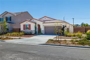 2735 Moonshimmer, Hemet, CA 92543 - Photo 2