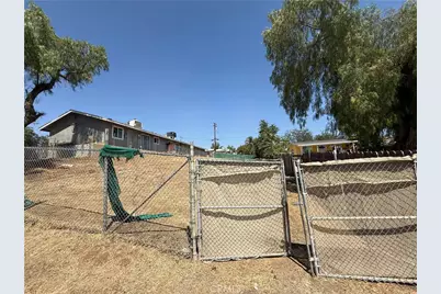 414 Ellis St, Lake Elsinore, CA 92530 - Photo 6