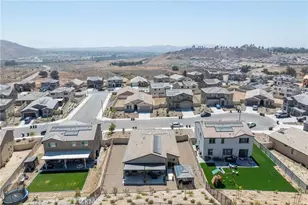 4269 Empressa Cir, Lake Elsinore, CA 92530 - Photo 10