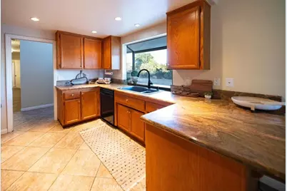 203 Rhesa, Fallbrook, CA 92028 - Photo 16
