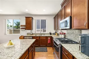 38049 Turning Leaf, Murrieta, CA 92563 - Photo 8