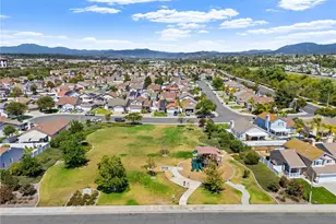 31533 Calle Los Padres, Temecula, CA 92592 - Photo 36