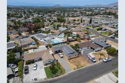 3292 Debbie Lane, Riverside, CA 92501 - Photo 32