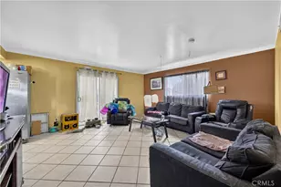 3292 Debbie Ln, Riverside, CA 92501 - Photo 10