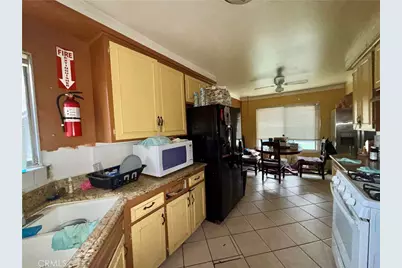 3292 Debbie Lane, Riverside, CA 92501 - Photo 16