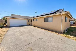 3292 Debbie Ln, Riverside, CA 92501 - Photo 1