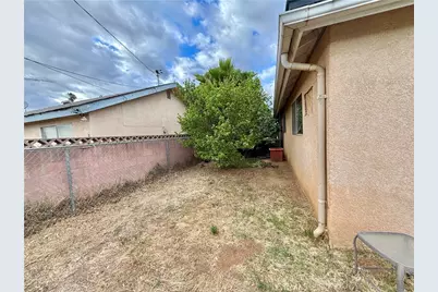 3292 Debbie Lane, Riverside, CA 92501 - Photo 14