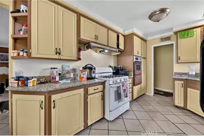 3292 Debbie Lane, Riverside, CA 92501 - Photo 8