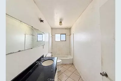 3292 Debbie Lane, Riverside, CA 92501 - Photo 12