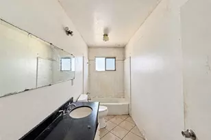 3292 Debbie Ln, Riverside, CA 92501 - Photo 12