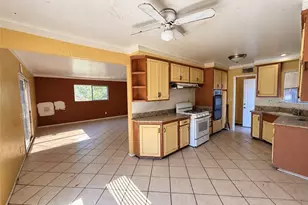 3292 Debbie Ln, Riverside, CA 92501 - Photo 6