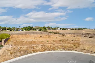 7948 Featherstone Ct, Riverside, CA 92506 - Photo 4