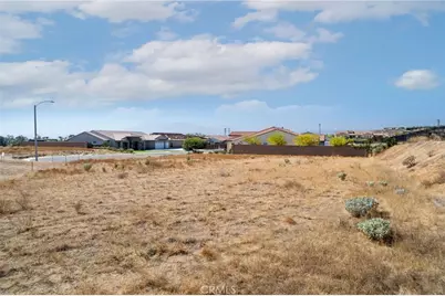 7948 Featherstone Ct, Riverside, CA 92506 - Photo 14