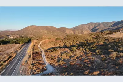 39325 Highway 79, Aguanga, CA 92536 - Photo 18