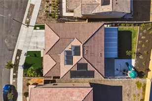 34330 Coconut Cir, Winchester, CA 92596 - Photo 2