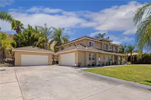 2740 Rockwood Dr, Riverside, CA 92503 - Photo 8