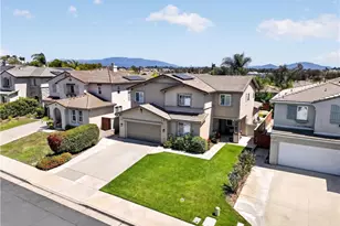 30541 Muir Ct, Murrieta, CA 92563 - Photo 4