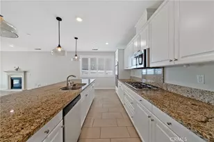 37568 River Oats Ln, Murrieta, CA 92563 - Photo 12