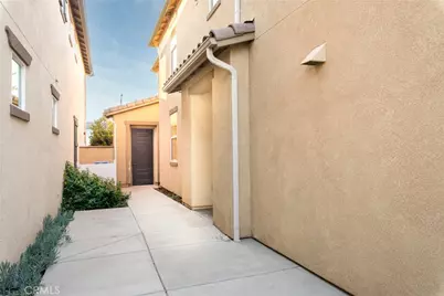41957 Zafra, Murrieta, CA 92562 - Photo 4