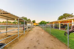 34920 Cameron Ln, Wildomar, CA 92595 - Photo 24