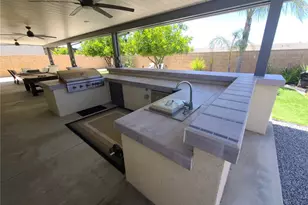 31377 Partridgeberry Dr, Winchester, CA 92596 - Photo 8