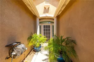 39372 Beringer Dr, Murrieta, CA 92563 - Photo 4