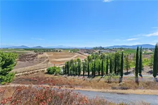 34881 Los Nogales, Temecula, CA 92592 - Photo 8