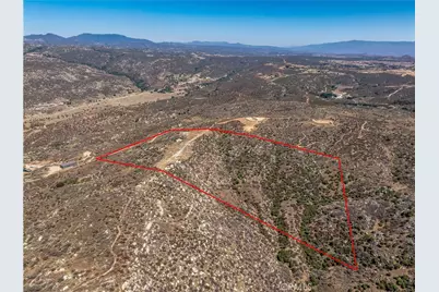 33445 Chameleon Road, Hemet, CA 92544 - Photo 12