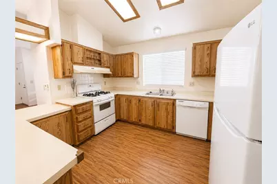 28861 Via Playa Del Rey, Murrieta, CA 92563 - Photo 10