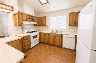 28861 Via Playa Del Rey, Murrieta, CA 92563 - Photo 10