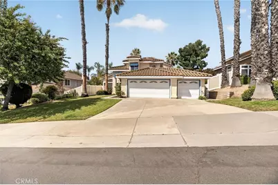 24847 Lincoln Avenue, Murrieta, CA 92562 - Photo 2