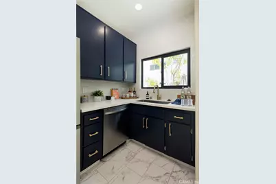 2500 Abbot Kinney Boulevard #20, Venice, CA 90291 - Photo 4