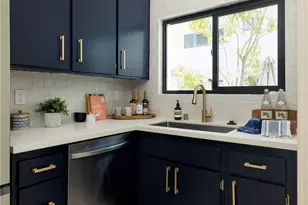 2500 Abbot Kinney Blvd, Venice, CA 90291 - Photo 4