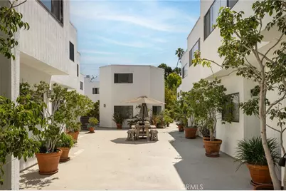 2500 Abbot Kinney Boulevard #20, Venice, CA 90291 - Photo 18