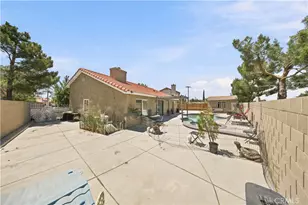 37328 Festival Ct, Palmdale, CA 93552 - Photo 20