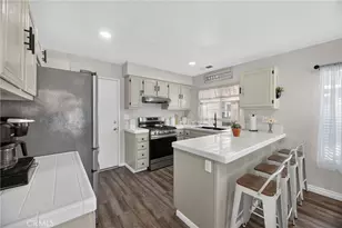 25595 Sierra Cadiz Ct, Moreno Valley, CA 92551 - Photo 8