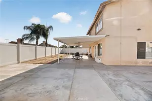 25595 Sierra Cadiz Ct, Moreno Valley, CA 92551 - Photo 32