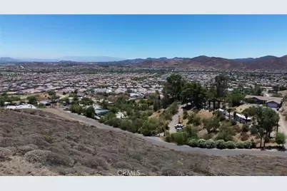 24200 Beverly, Menifee, CA 92587 - Photo 2