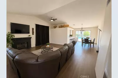 44128 Galicia, Hemet, CA 92544 - Photo 2
