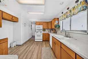 1240 W Montrose Ave, Hemet, CA 92543 - Photo 28